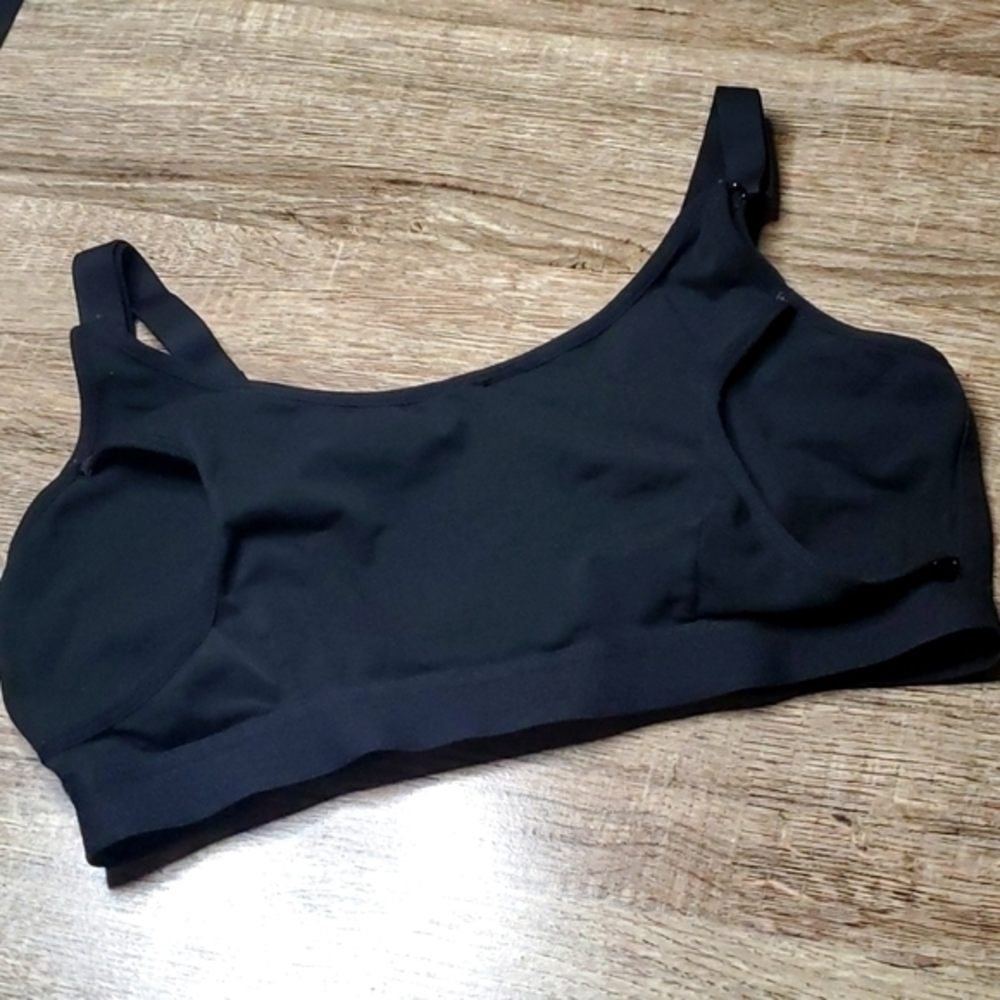 Momcozy womens size 40‎ breast feeding bra black
